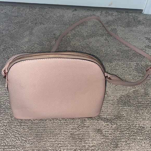 PURSE - Picture 1 of 4